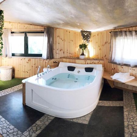 Rent Room Wood Anguillara Sabazia Eksteriør billede